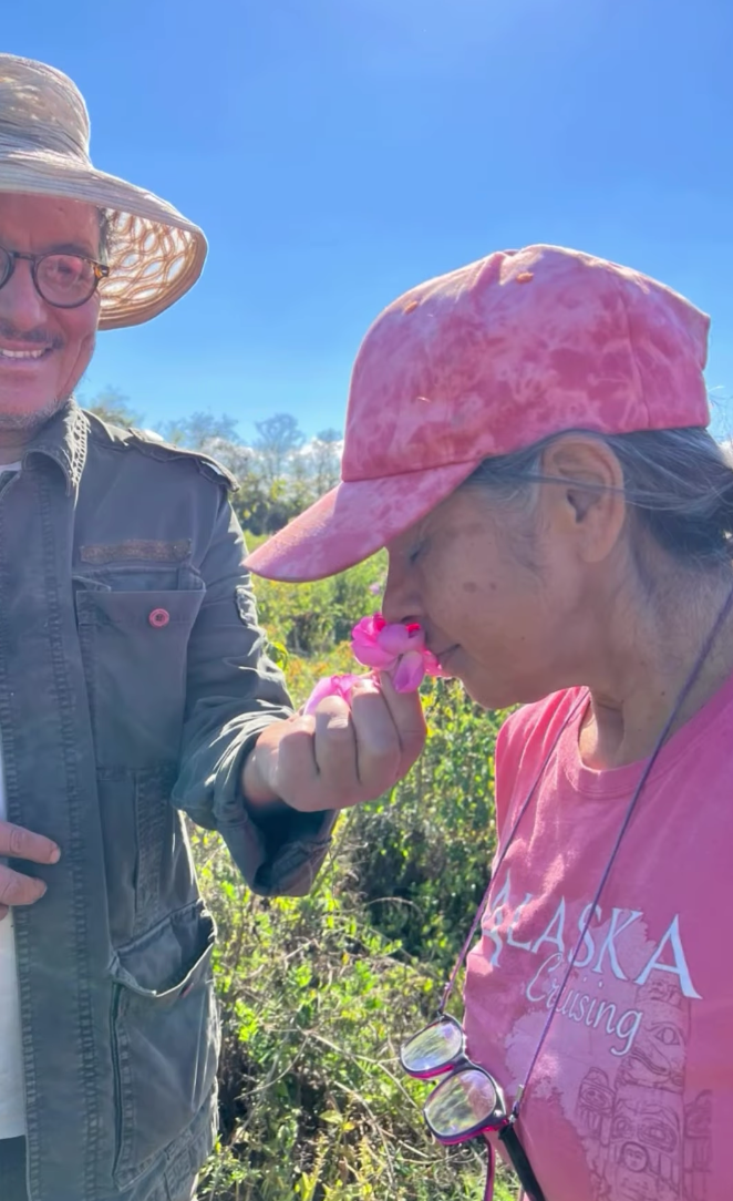 El Despertar de la Tierra: Innovación Biológica en el Corazón de Native Rose